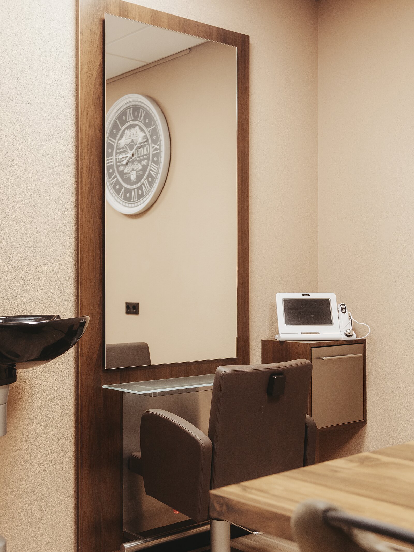 De privé-behandelkamer van Medische Haarstudio Nauta